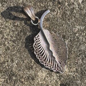 Silver Leaf Filigree Pendant Necklace - Women Jewelry